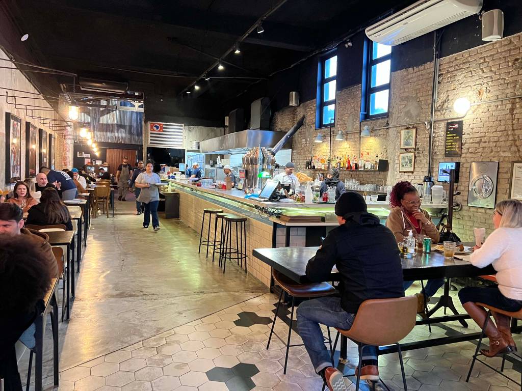 Hospedaria, movimentado endereço da Mooca, ganha a primeira filial