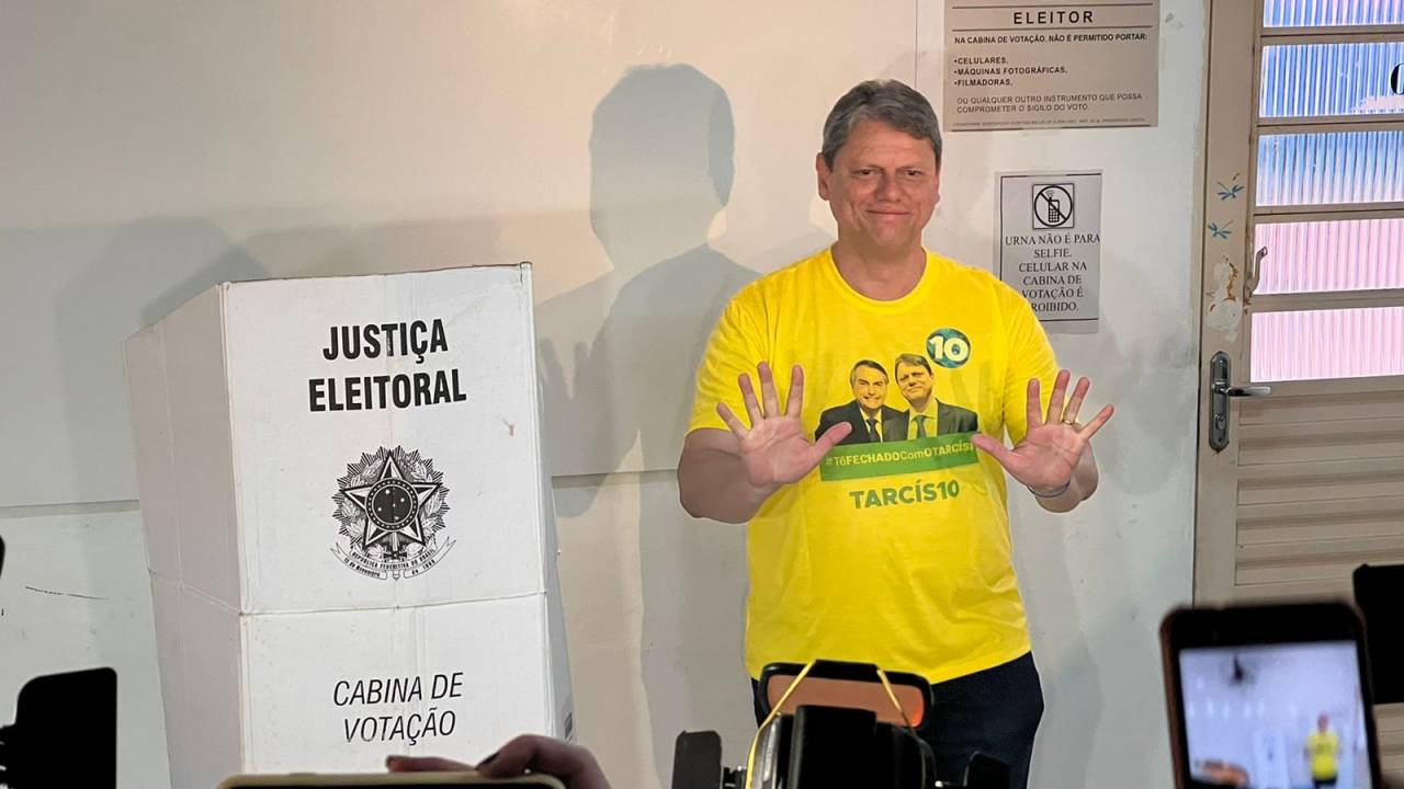 Tarcisio durante votação deste domingo