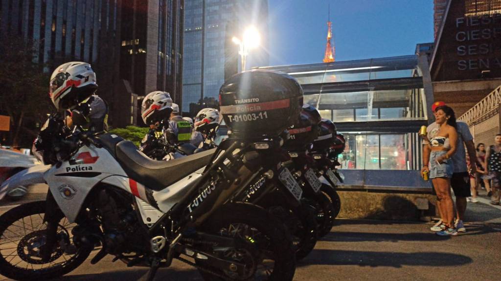 Estações de metrô da Paulista continuarão abertas até meia-noite