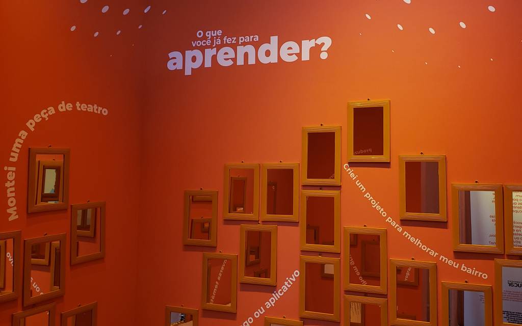 Exposição interativa conta histórias de professores inspiradores