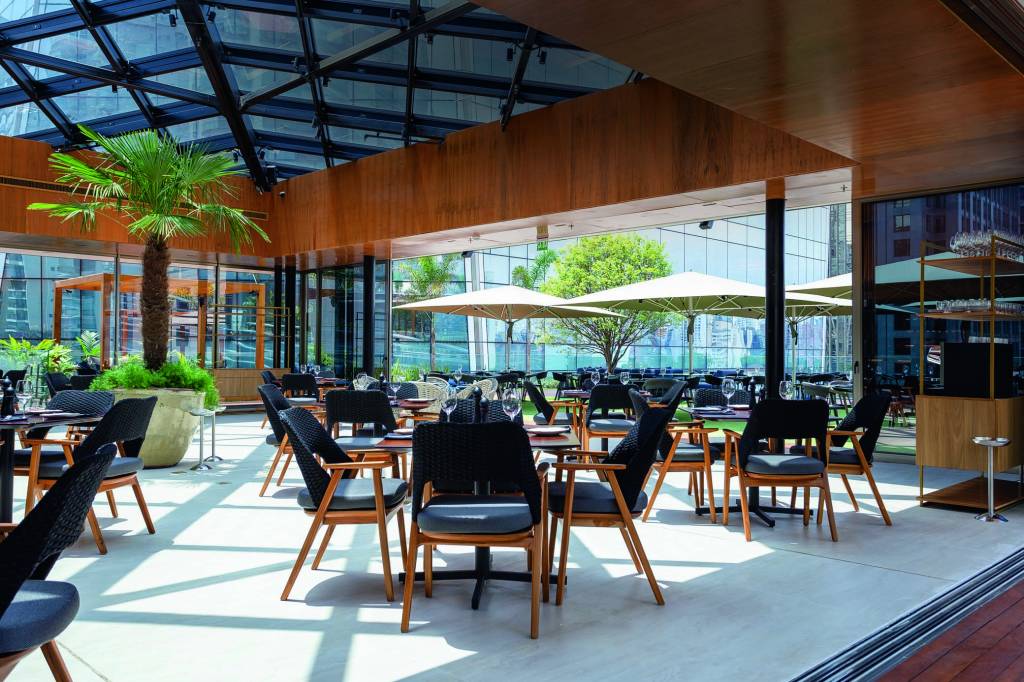 Baleia Rooftop é restaurante na cobertura do prédio B32