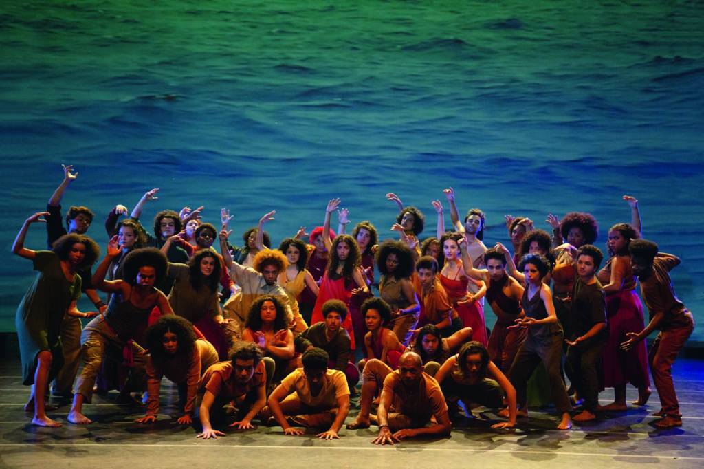 35 jovens da periferia são os protagonistas de nova peça do Sesc