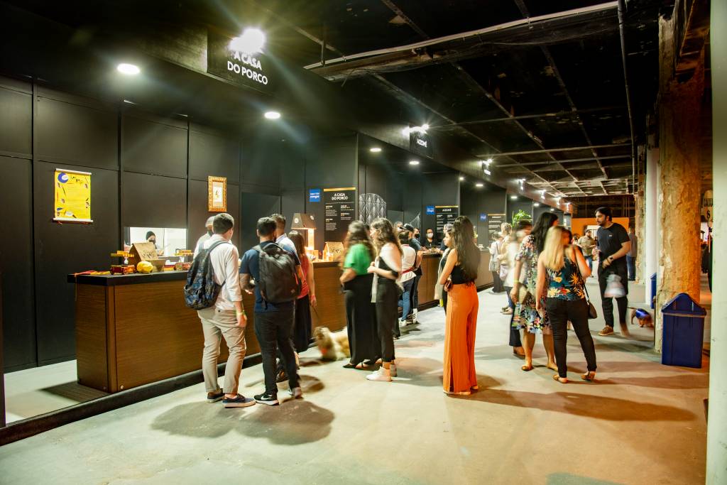 Pré-estreia da Feira dos Campeões tem orquestra, doguinhos e ótima comida