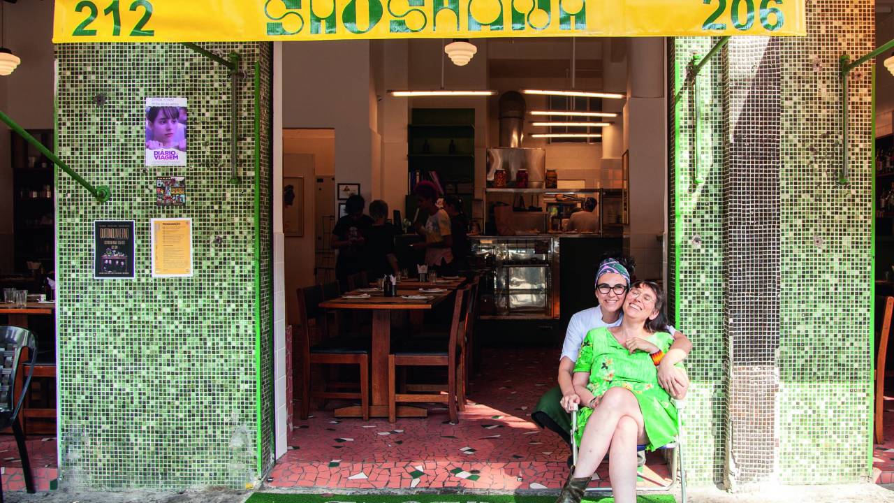 Fachada e chefs Shoshana