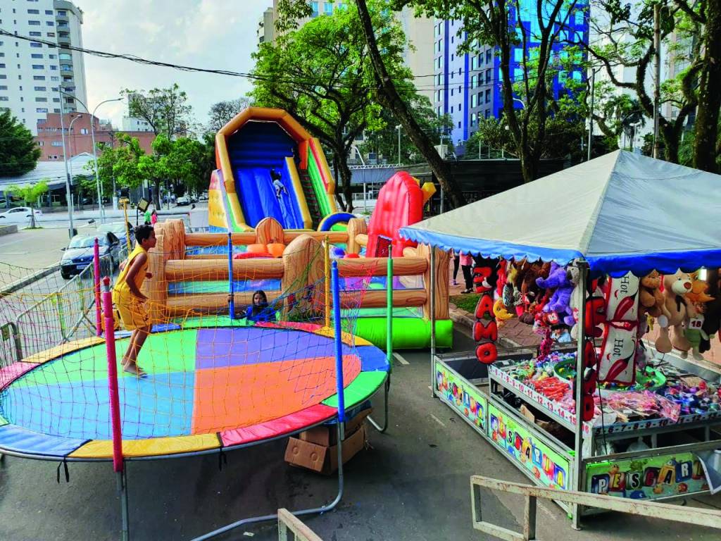 Moema tem feira de Natal com brinquedos e comidinhas neste final de semana