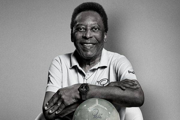 Presidente da Fifa cita dom de Pelé de “tocar corações e emoções”