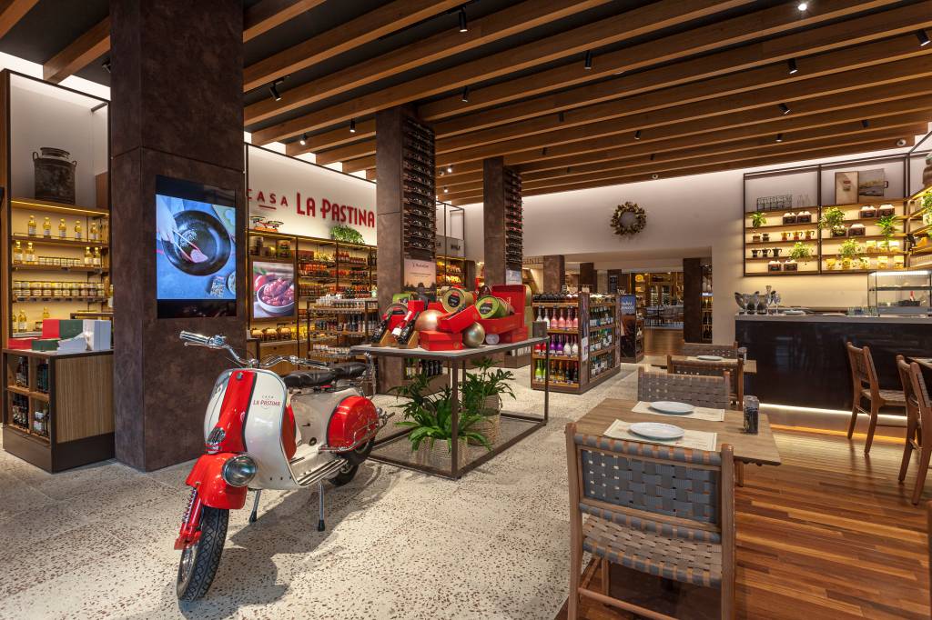 La Pastina faz 75 anos e celebra com loja conceito de 8 milhões de reais