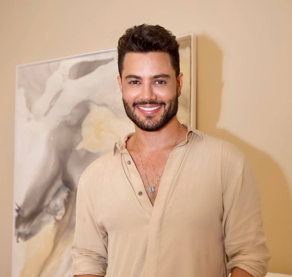 Well Dias inaugura primeira unidade de salão de beleza em São Paulo