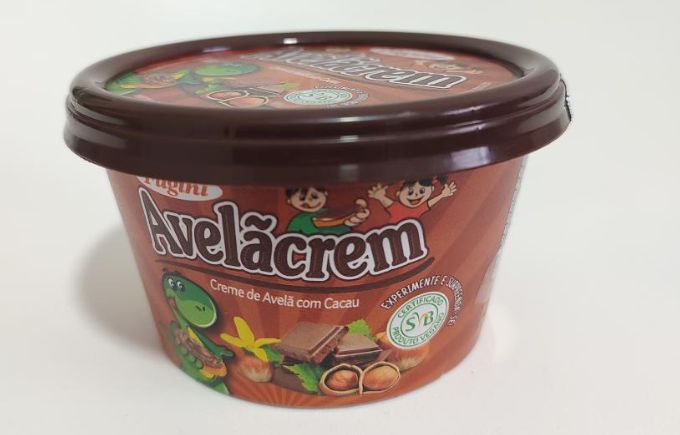 Embora rótulo diga que avelã é um dos compostos, ele não está na lista de ingredientes