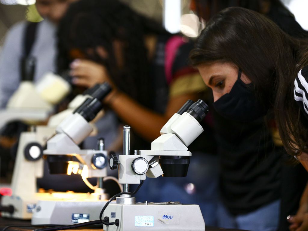 Escola para cientistas em Campinas tem inscrições abertas