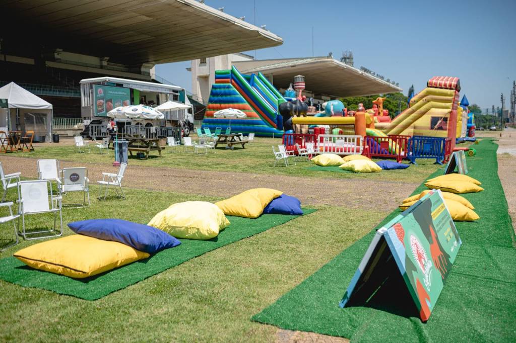 Jockey Club tem brinquedos, trenzinho e shows para toda a família