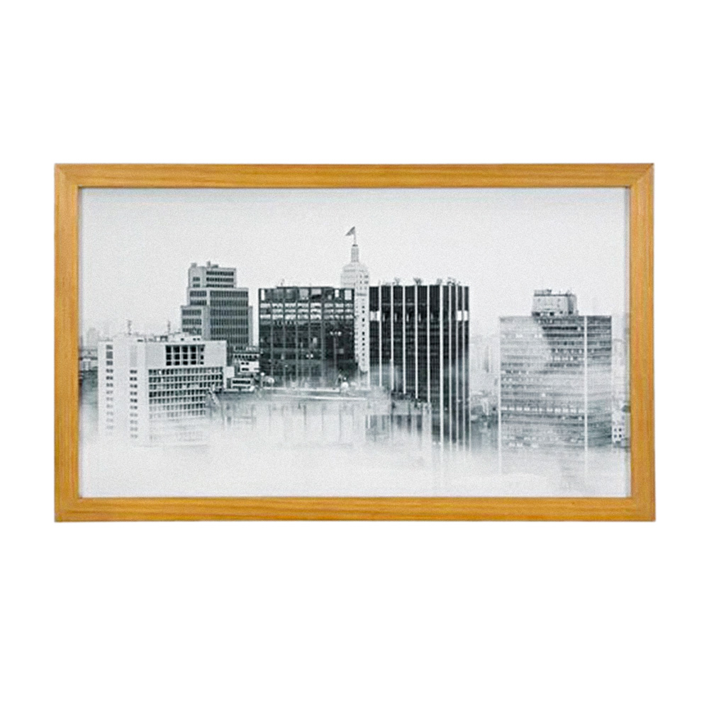 Quadro em preto e branco com vis&atilde;o dos pr&eacute;dios de S&atilde;o Paulo com neblina