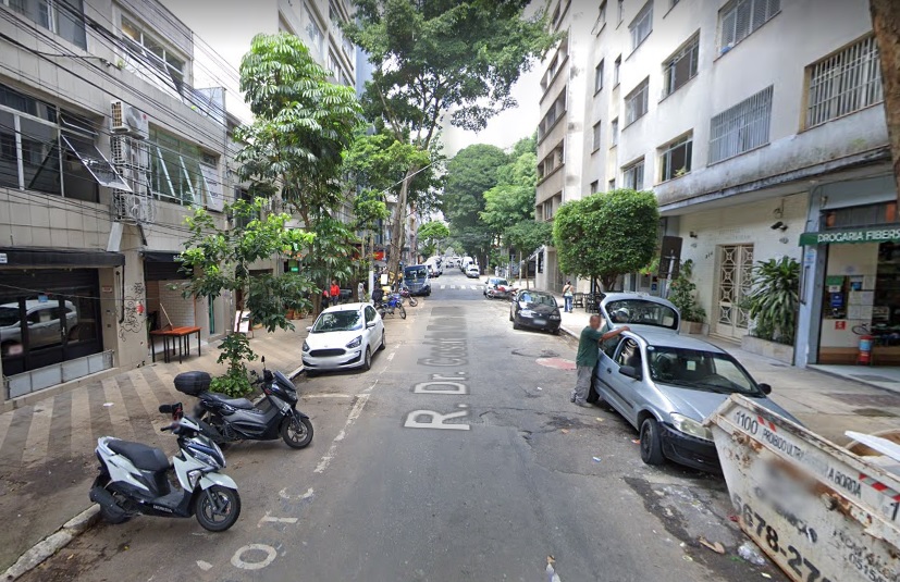 Bar no Centro de São Paulo é alvo de arrastão