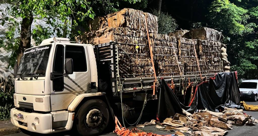 Polícia apreende uma tonelada de maconha em Cotia