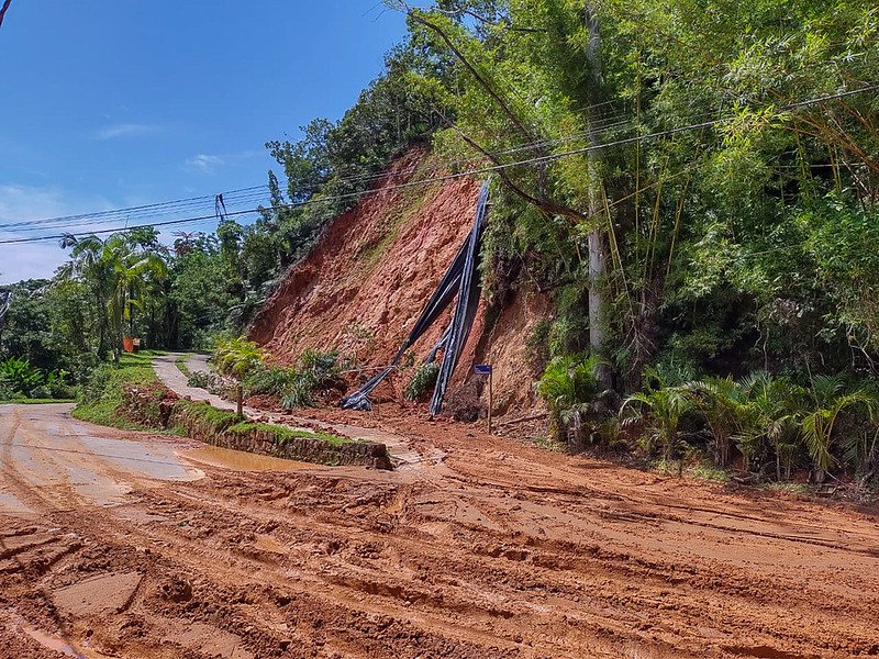 Litoral Norte tem estragos após chuvas.