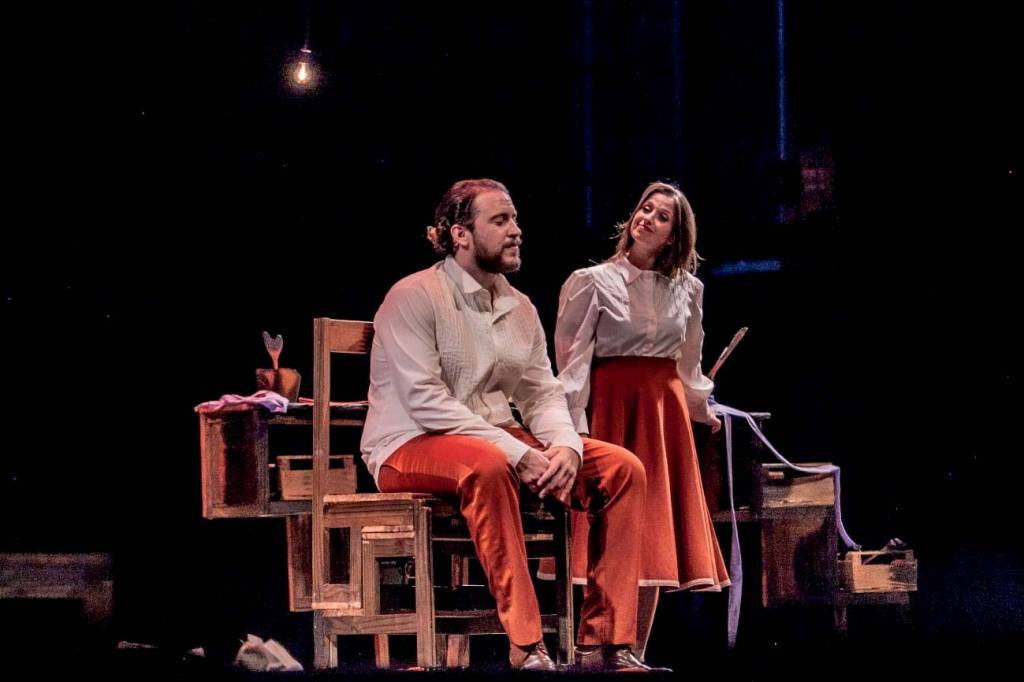 Peça no Teatro J. Safra reflete sobre o poder da ambição