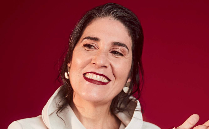 Mônica Salmaso estreia espetáculo com canções que nunca gravou