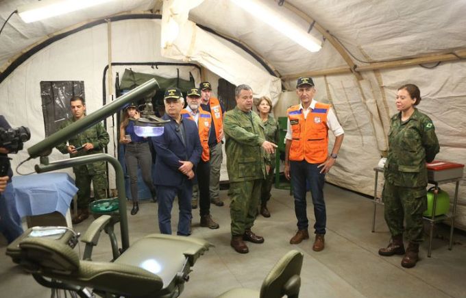 NavioMarinhaDenioSimoesDivulgacao Interior do navio da Marinha adaptado para atendimento médico a feridos na tragédia de São Sebastião