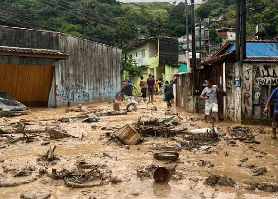 Chuvas ainda provocam deslizamentos e alagamentos em São Sebastião