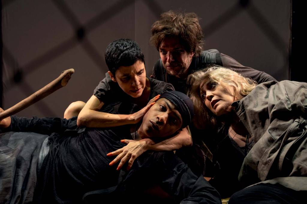 Mundo pós-apocalíptico é cenário de nova peça de Marat Descartes