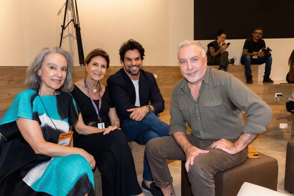 Livia Pedreira, Cristina Ferraz, Murilo Lomas e Sig Bergamin.