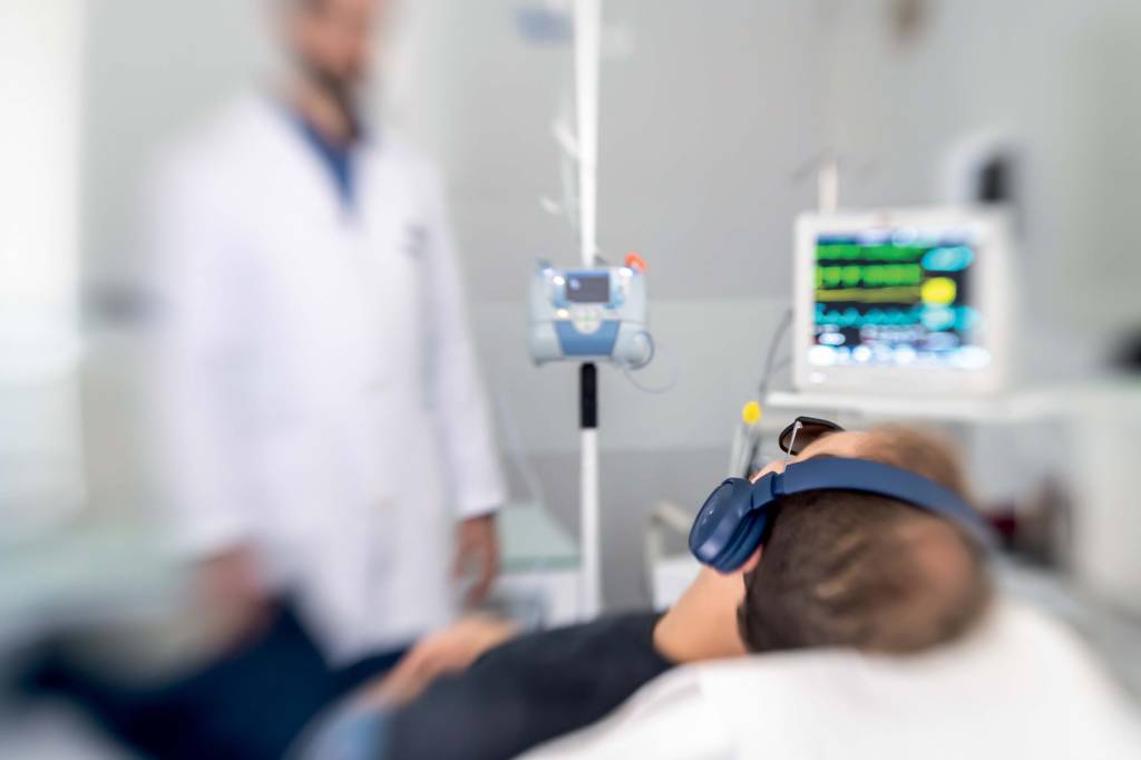 As clínicas paulistanas que usam psicodélicos para tratar depressão grave