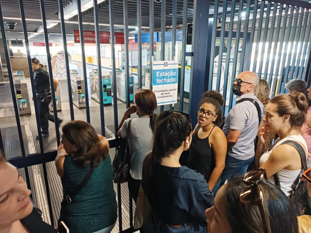 Dia de greve provoca alta no número de faltas no trabalho, aponta estudo