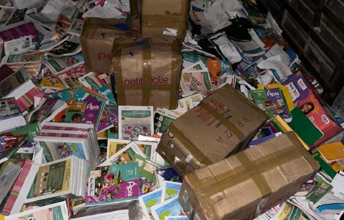 Polícia apreende 200 quilos de cocaína em lote de livros escolares