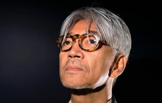 Músico Ryuichi Sakamoto, vencedor do Oscar, morre aos 71 anos