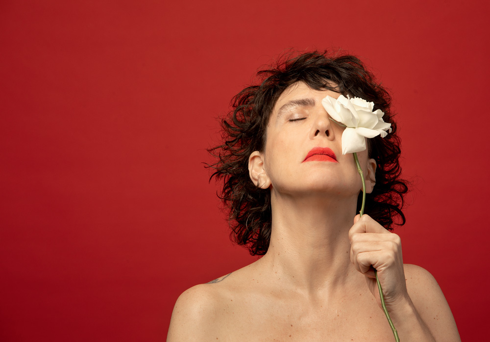 Adriana Calcanhotto homenageia Gal Costa em nova turnê