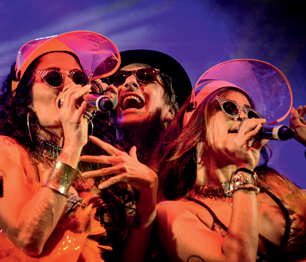 Blitz celebra anos 80 em show nostálgico no Teatro Bradesco