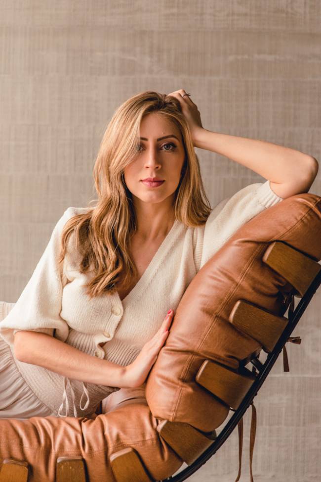 Arq_Fernanda_CredPh-Isaac Freitas.jpg Arquiteta e mãe de uma menina de 6 anos: Fernanda Rubatino participa da CASACOR desde 2021