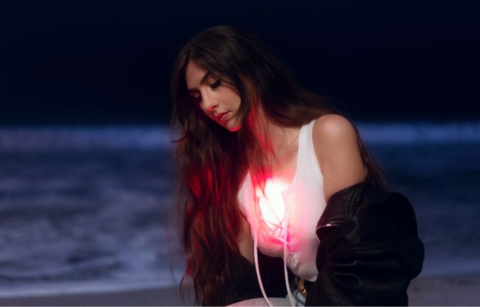 Weyes Blood Cantora e ompositora californiana Weyes Blood estreia no país no domingo (19)