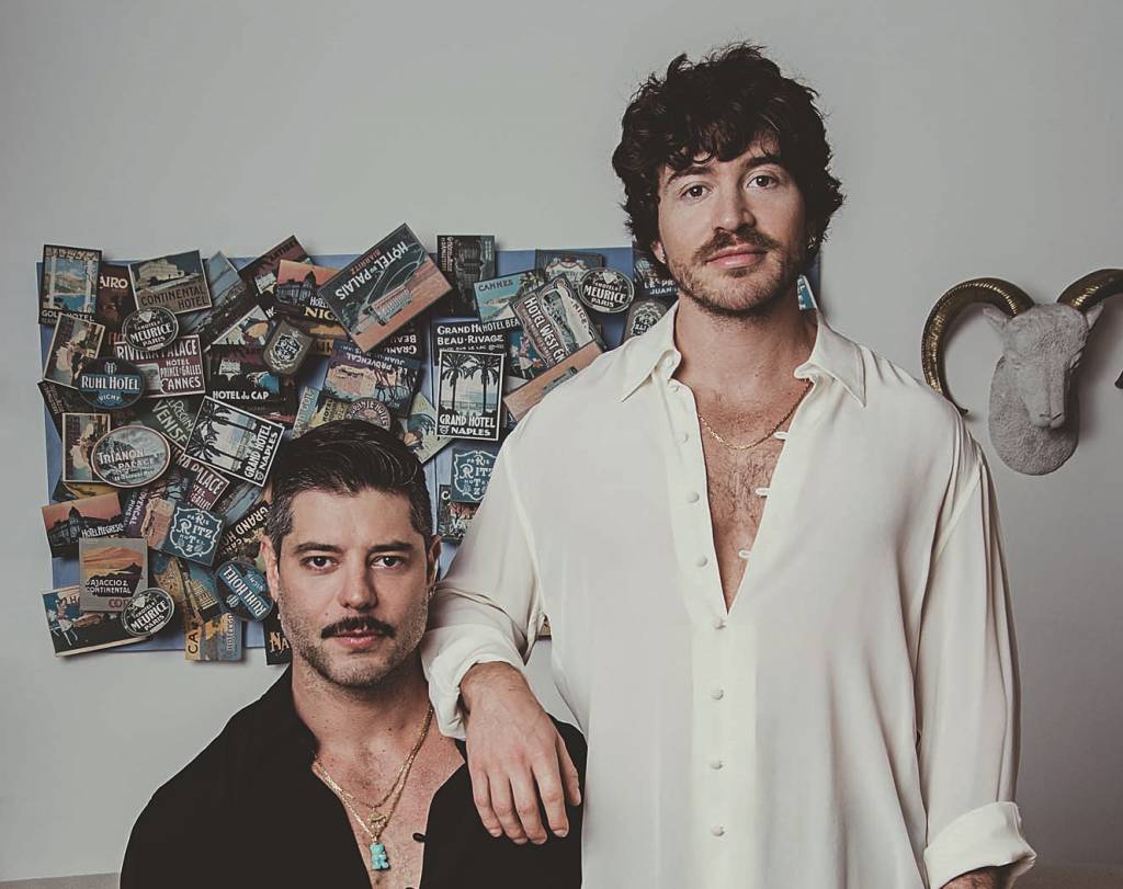 Festa em dobro: Kadu Dantas anuncia casamento em Trancoso e Nova York