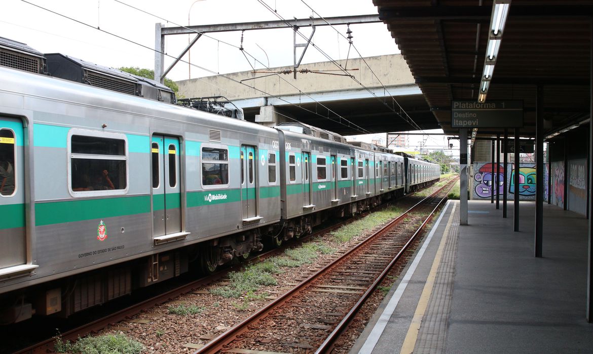 Linha 8 da CPTM, trem da ViaMobilidade, trens