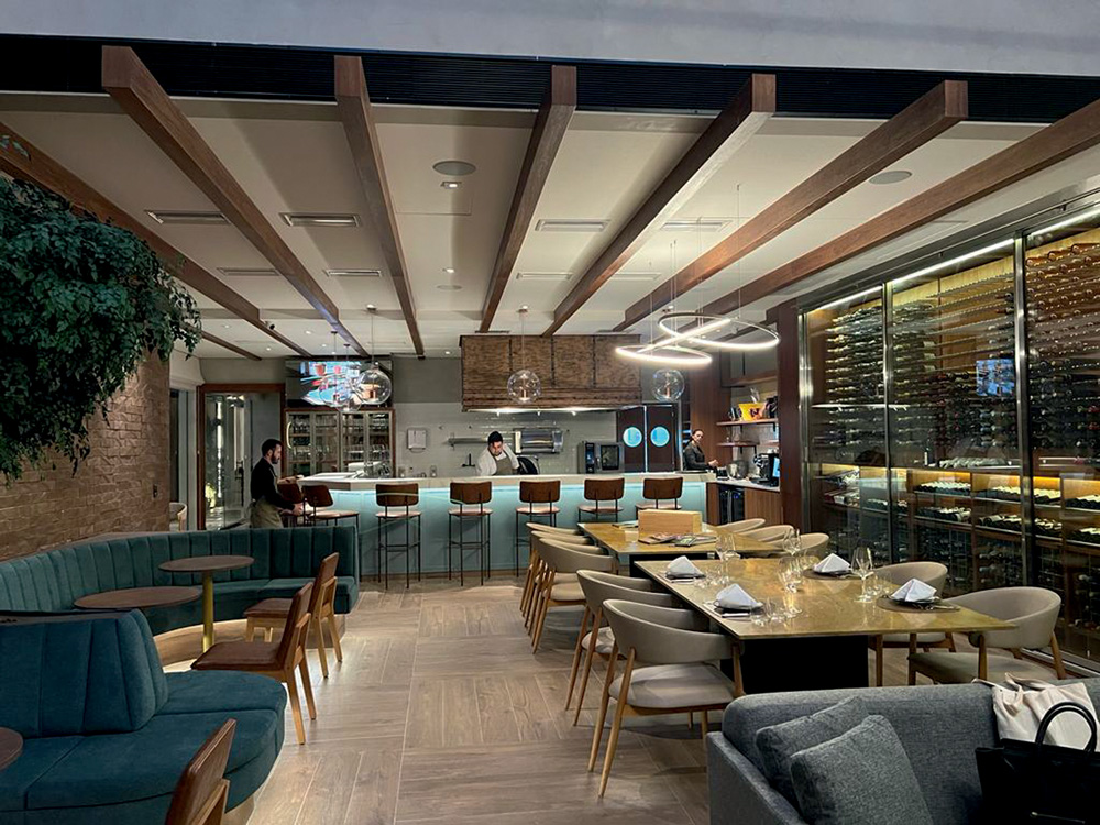 Aruzz, em Perdizes, promove experiências em torno da mesa