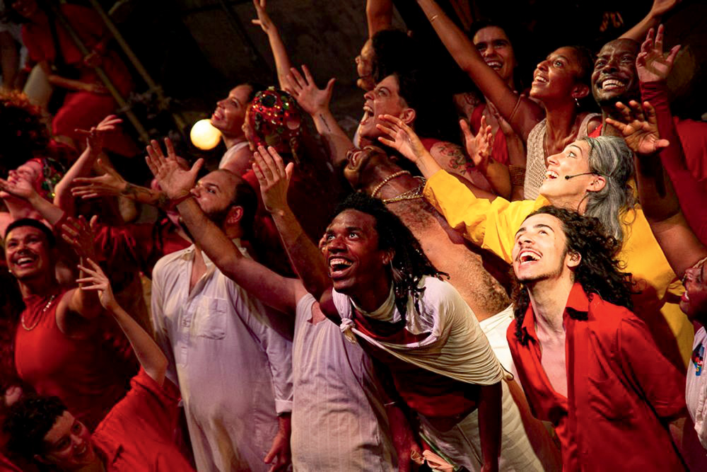 Teatro Oficina apresenta primeira peça dirigida por uma mulher