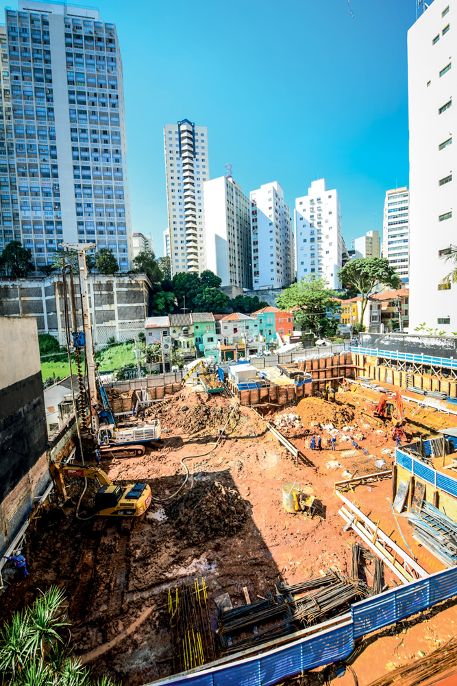 GROTADOBIXIGA_3.JPG Trisul: obra na rua Almirante Marques Leão, no Bixiga, questionada judicialmente; empresa não comenta