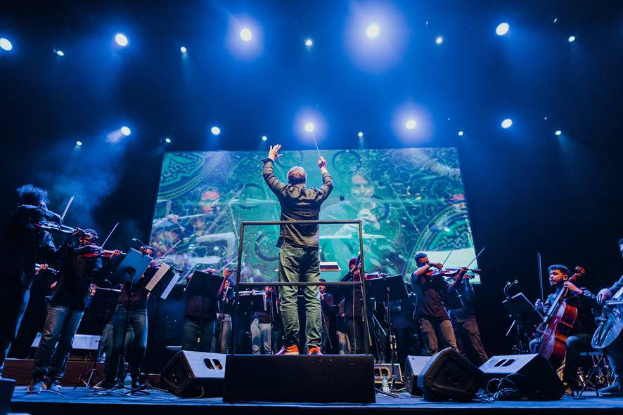 Nova Orquestra toca Red Hot Chilli Peppers e Backstreet Boys em São Paulo