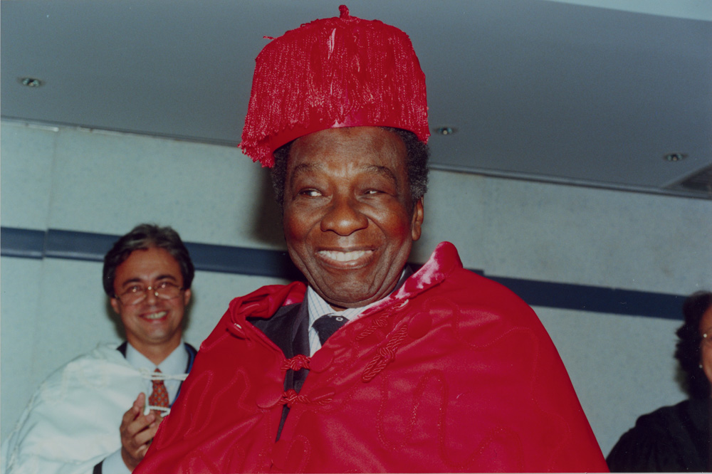 Itaú Cultural abre exposição sobre a vida e obra de Milton Santos