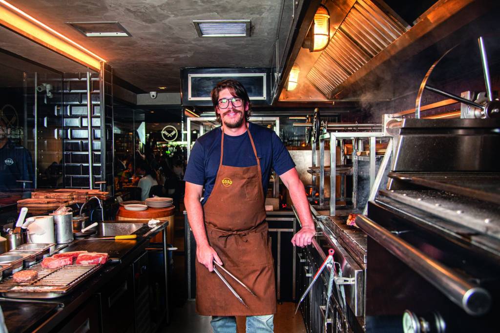 Chef peruano Renzo Garibaldi recebe colegas brasileiros no novo Incêndio