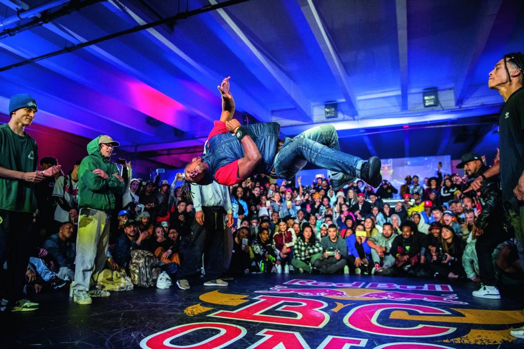 B-Boy Neguin b-boy-neguin-red-bull-bc-one-breaking
