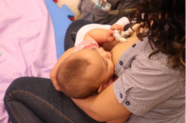 Sesc realiza oficinas sobre aleitamento materno