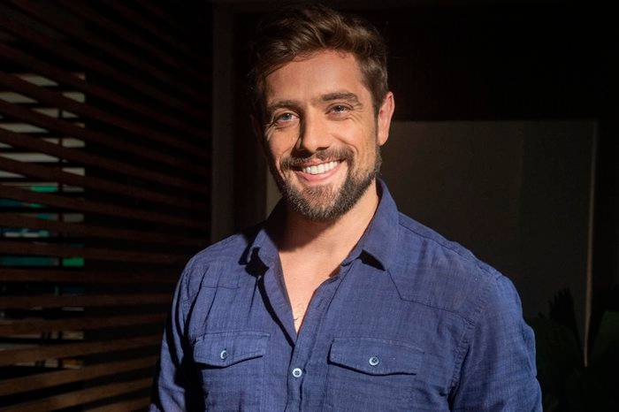 Rafael Cardoso anuncia que será pai pela terceira vez