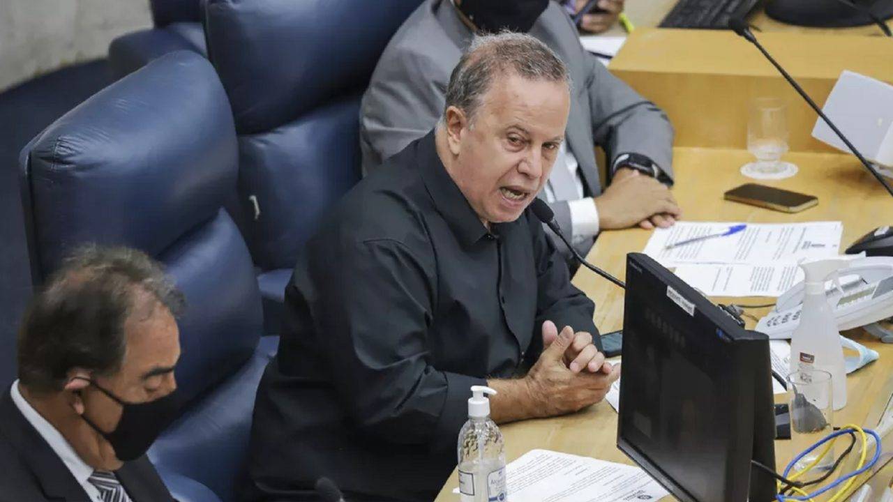 Câmara decide nesta terça se Camilo Cristófaro será cassado