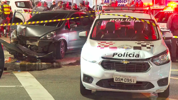 Policiais perseguem suspeitos de assalto por 30 km