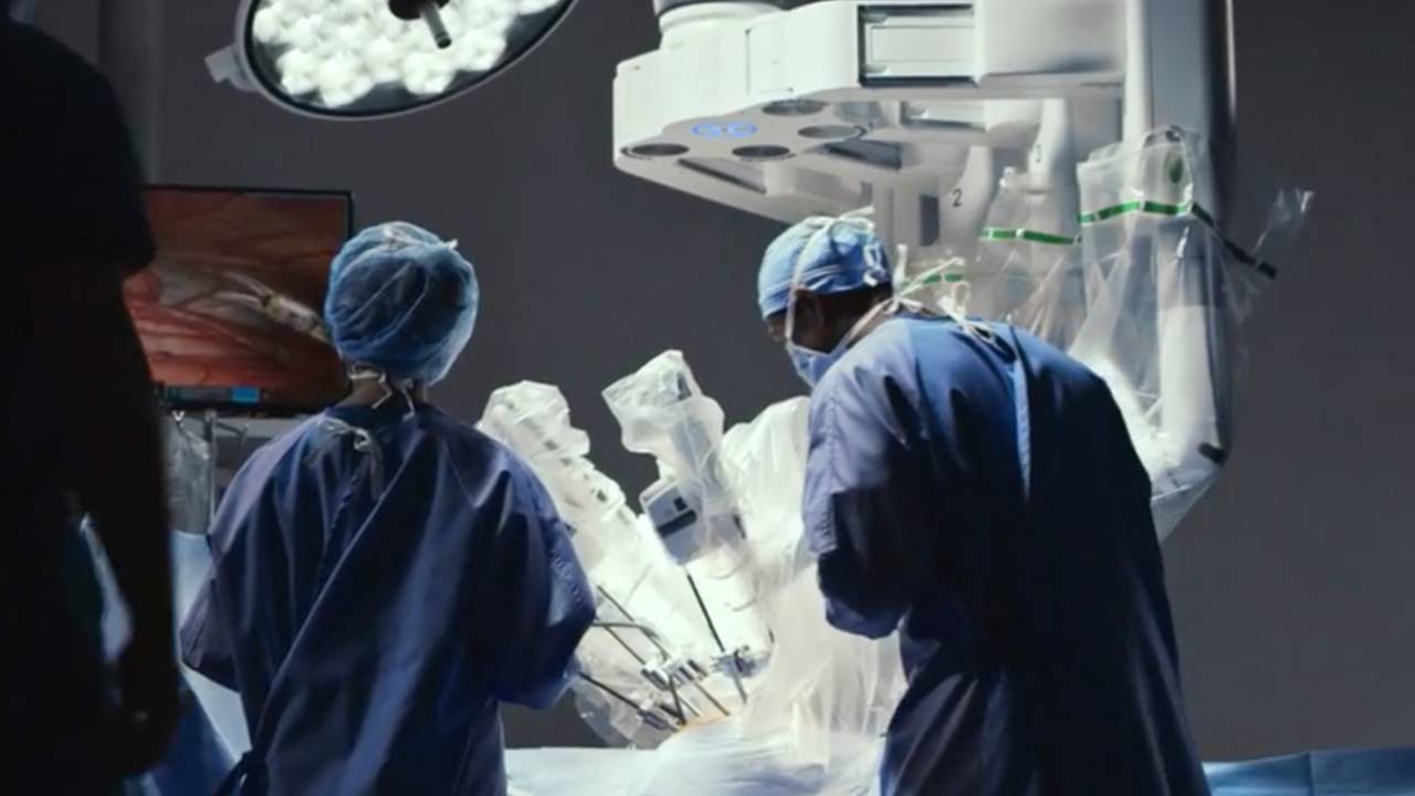 pro matre cirurgia robótica
