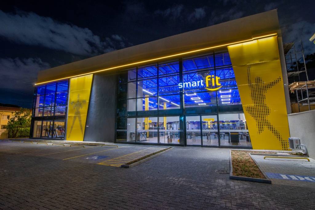 Smart Fit atinge marca de mais de 4 milhões de usuários