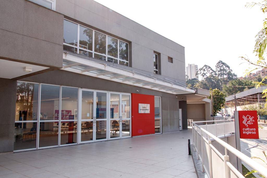 Cultura Inglesa investe em salas de aula futuristas