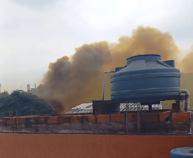 Produto químico vaza e pessoas são retiradas de casa em Barueri
